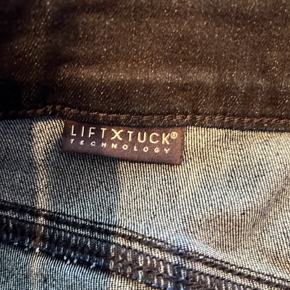 NYDJ | Teresa Trouser Jeans with Lift Tuck Technology - Picture 11 of 14